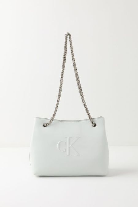 Сумка кросс-боди CKJ Sculpted Calvin Klein 9442₽