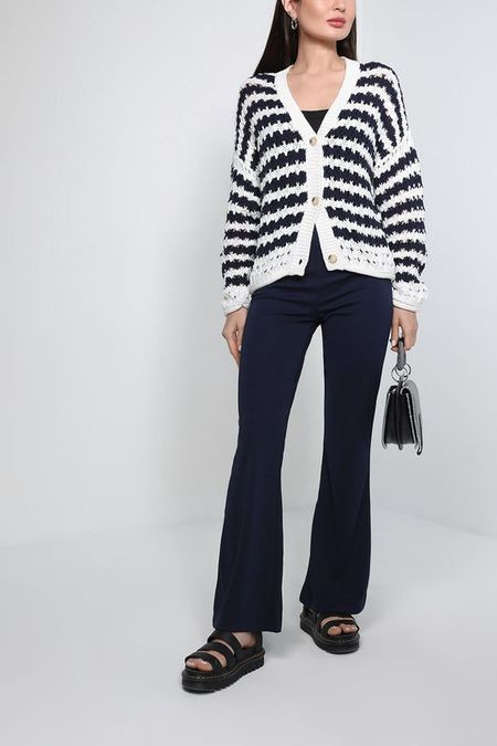 Однотонные брюки расклешенные OVS 1140₽