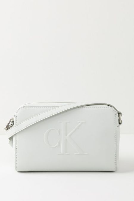 Сумка кросс-боди CKJ Sculpted Calvin Klein 5767₽