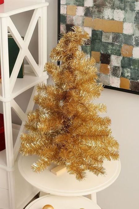 Ель с золотистыми иголками 80 см Weiste 4790₽