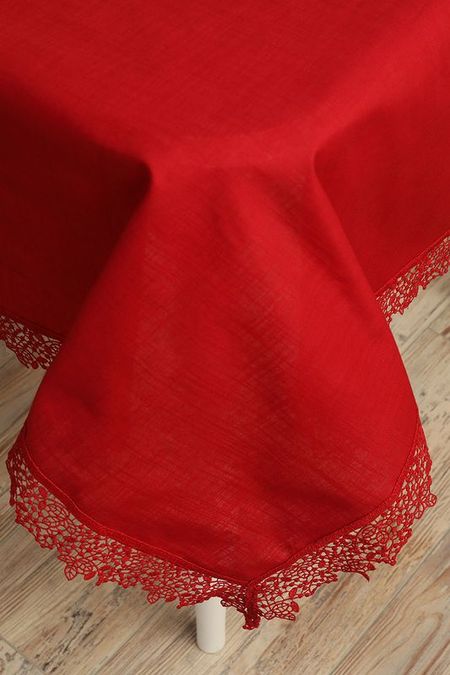 Скатерть с ажурной отделкой Grace Red COINCASA