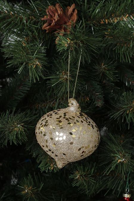 Стеклянная елочная игрушка Золотое конфетти Holiday Classics 490₽