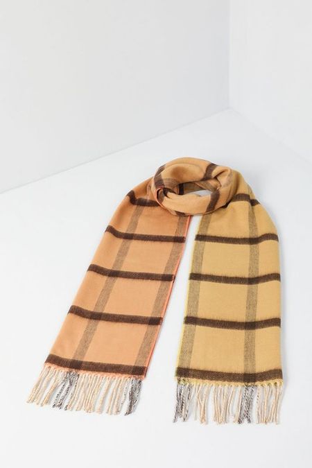 Шарф в клетку с бахромой Fraas