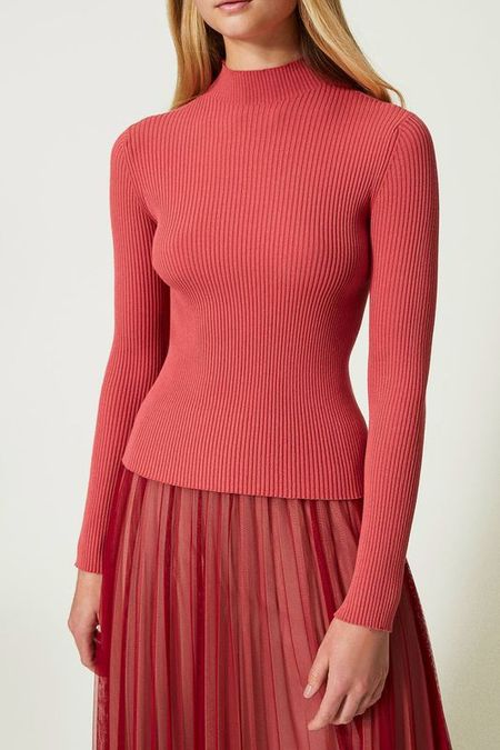 Однотонная водолазка в рубчик TWINSET 6328₽