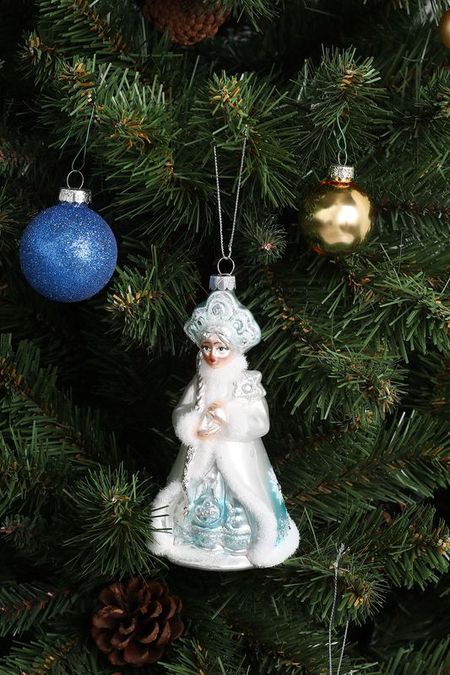Елочная игрушка Снегурочка Holiday Classics 1790₽