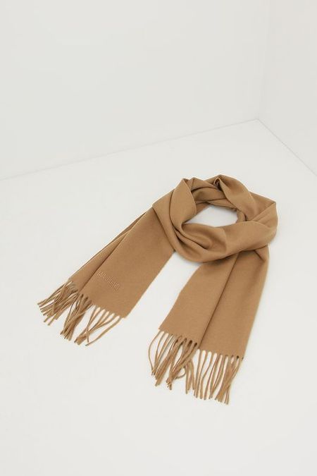 Шарф шерстяной с бахромой Moschino 11990₽