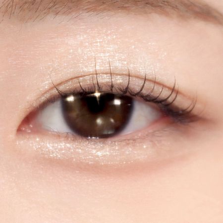 Стойкая подводка для глаз с блёстками rom&nd Twinkle Pen Liner 01 Silver Flake