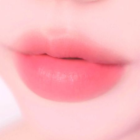 Тинт для губ с полуматовым финишем fwee Pink Obsession Stay-Fit Lip Tint M01 Cream Pink