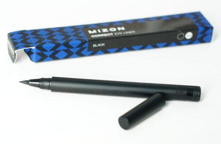 CC-подводка для век Mizon Correct Eye Liner 01 Black - чёрный цвет