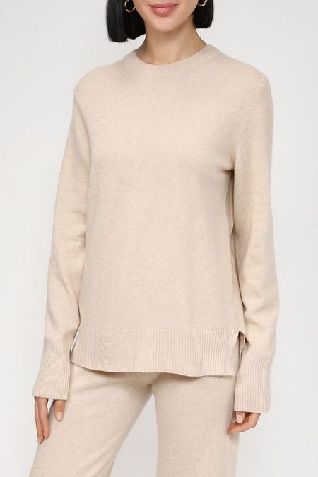 Шерстяной джемпер с разрезами BELUCCI 2390₽