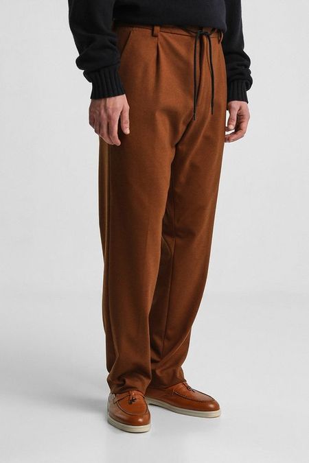 Брюки на кулиске с защипами HUGO 12330₽