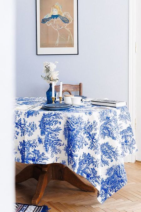 Скатерть с принтом Туаль де Жуи SaintSpirit