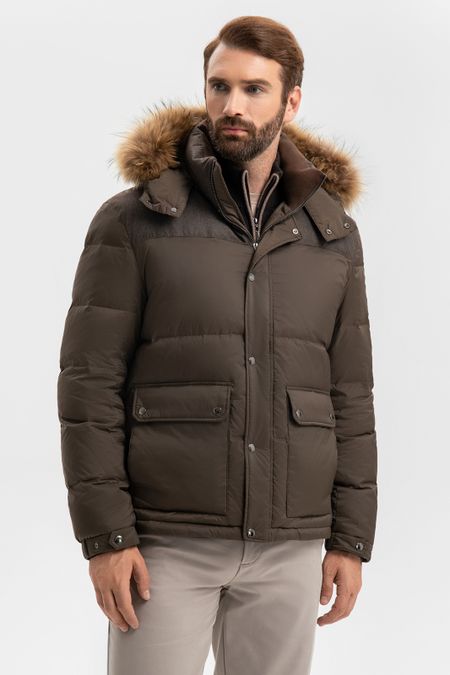 Пуховик с натуральным мехом 0₽