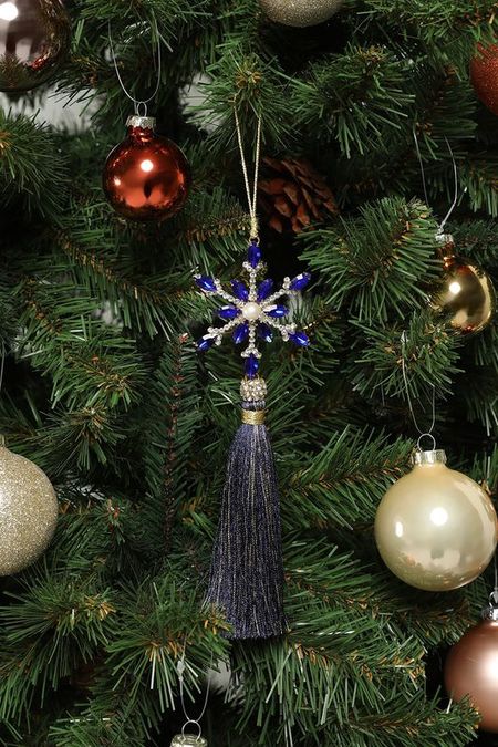 Новогоднее украшение с кисточкой COINCASA 1890₽