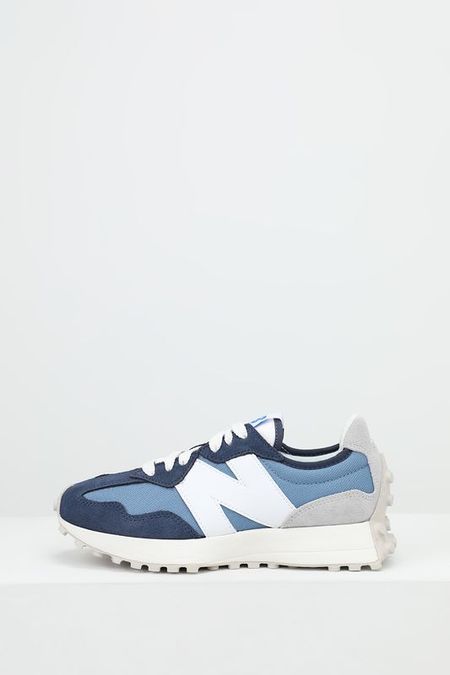 Кроссовки 327 NEW BALANCE 11390₽