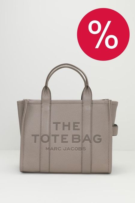 Сумка шоппер кожаная The Medium Tote Marc Jacobs 62990₽