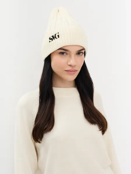 Шапка с минималистичной вышивкой SAVAGE 1099₽