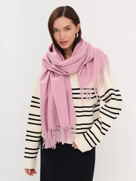 Яркий однотонный палантин с бахромой по краям SAVAGE 1499₽