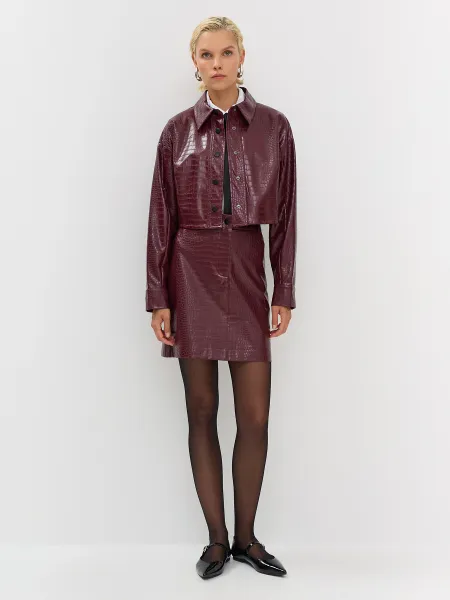 Укороченный жакет из фактурной экокожи SAVAGE 2399₽