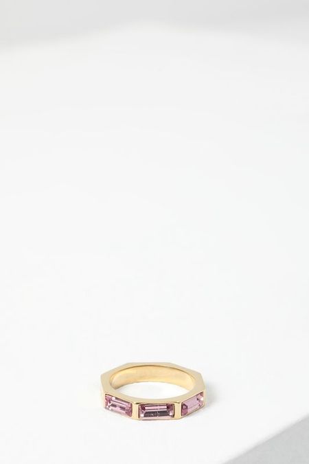 Кольцо с кристаллами Guess 2840₽