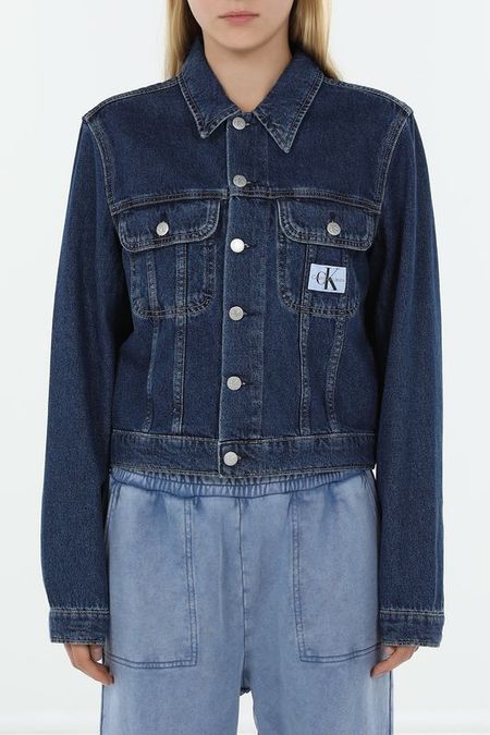 Куртка джинсовая с карманами укороченного кроя Calvin Klein Jeans 5540₽