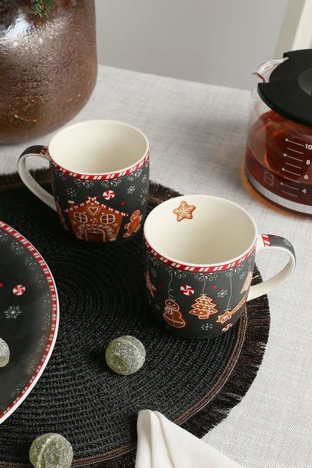 Набор из двух кружек Имбирный пряник в подарочной упаковке Easy Life 892₽