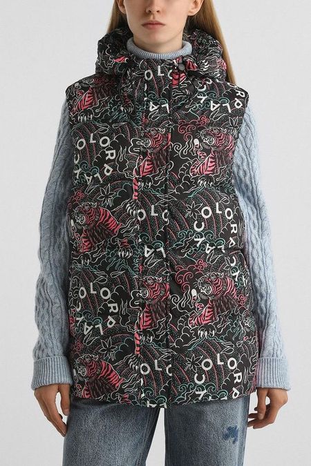 Жилет утепленный с капюшоном COLORPLAY 7342₽