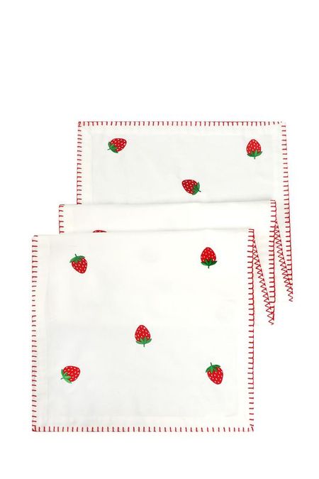 Настольная дорожка из хлопка Strawberries COINCASA 1840₽