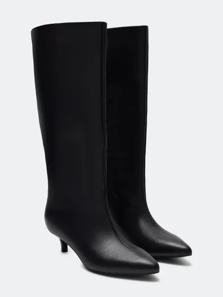 Сапоги осенние на низком каблуке SAVAGE 9999₽