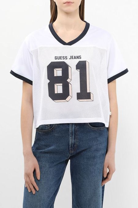 Футболка с v-вырезом Guess Jeans 3300₽