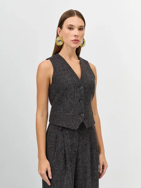 Костюмный жилет из смесовой вискозы SAVAGE 3899₽