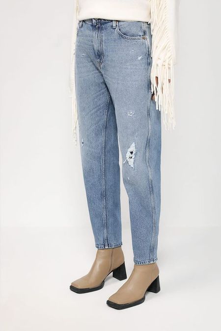 Зауженные джинсы с эффектом потертости Replay 5600₽