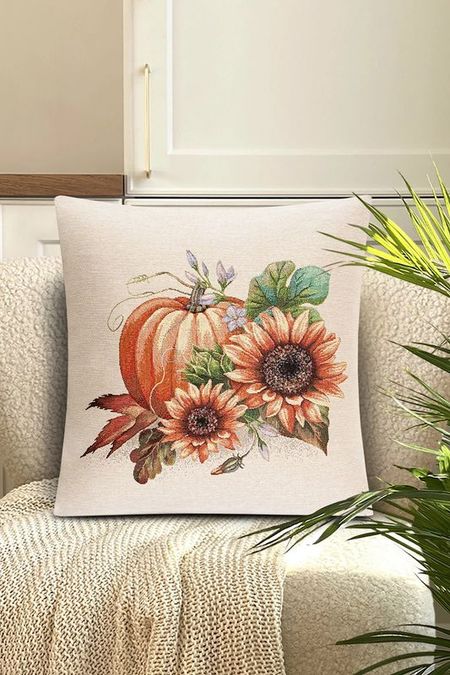 Наволочка декоративная с принтом Тыквы и подсолнухи Le Gobelin 1100₽