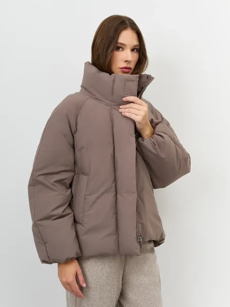 Теплая куртка с минималистичным декором SAVAGE 10599₽