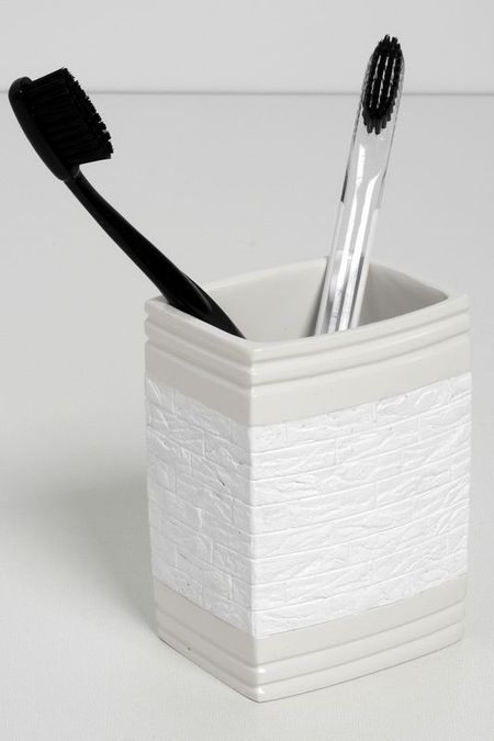 Стакан для зубных щёток с декором WasserKRAFT 1020₽