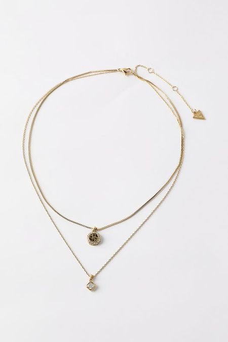 Ожерелье Guess 7990₽