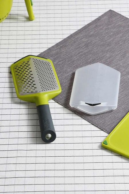 Терка регулируемая с двумя лезвиями Twist Joseph Joseph 2992₽