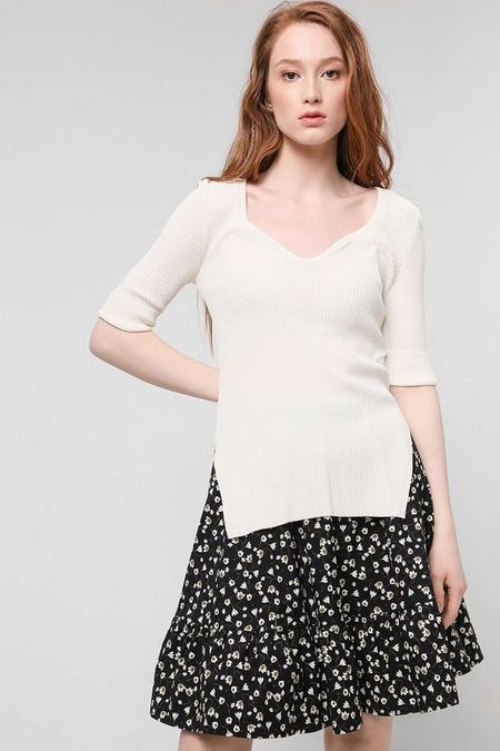 Пуловер с боковыми разрезами BELUCCI 2040₽