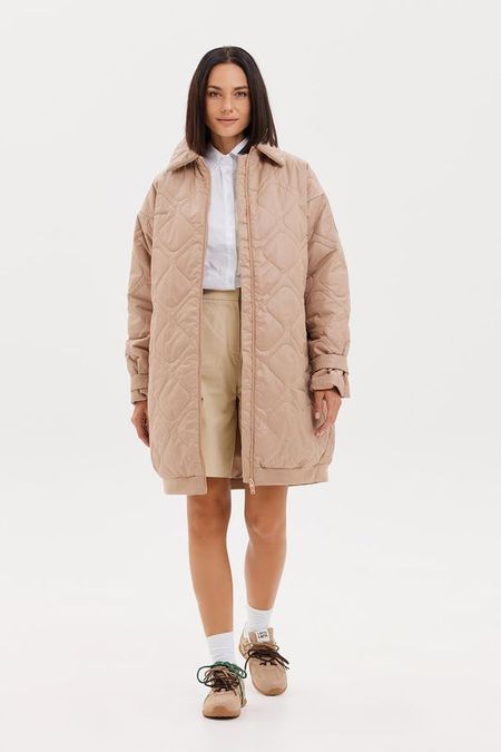 Пальто стеганое с хлястиками на рукавах GnK 12000₽