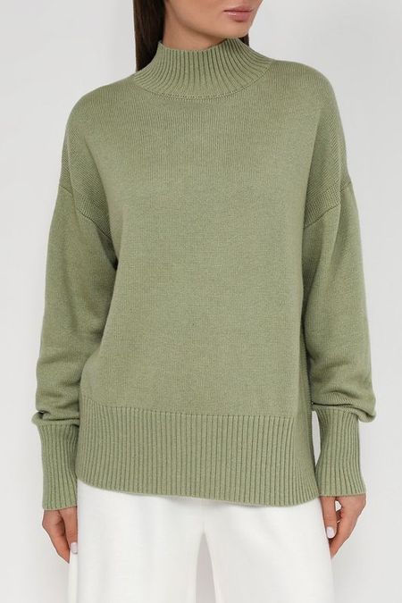 Однотонный свитер BELUCCI 2390₽