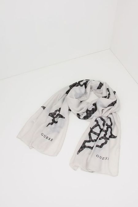 Шарф с принтом Guess 3910₽