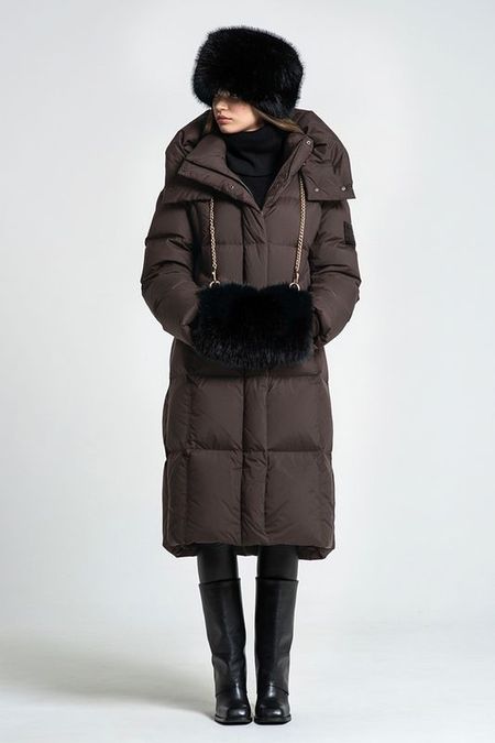 Пуховик удлиненный ALBERELLO 36500₽