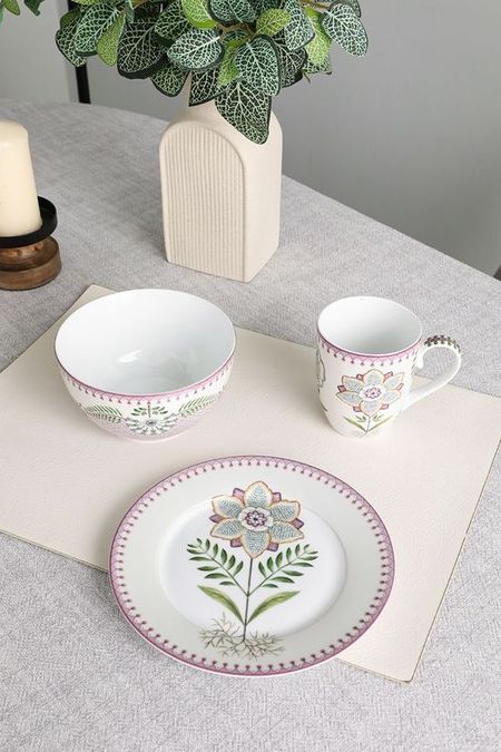 Набор из тарелки пиалы и кружки из фарфора Lily Lotus Pip Studio 3490₽