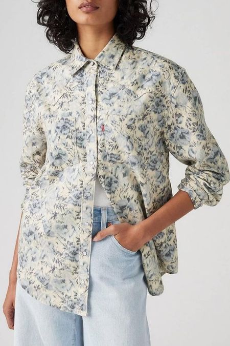 Рубашка джинсовая с принтом LEVIS 8990₽