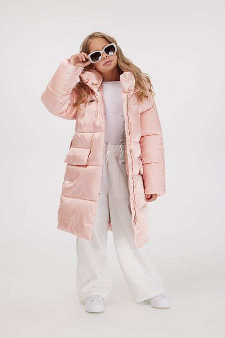 Пальто утепленное с капюшоном GnK 9990₽