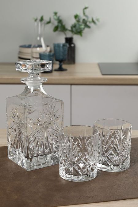 Набор хрустальный для виски из двух стаканов и графина Rcr 2990₽