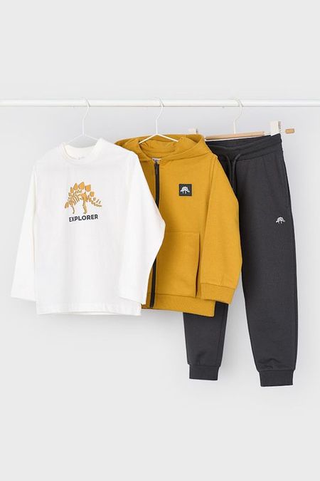 Дет футболка с длрукавомКардиганБрюки Mayoral 6590₽