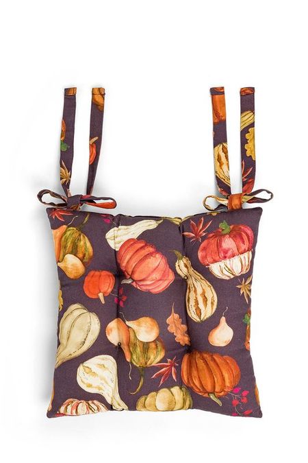 Подушка на стул с принтом на завязках COINCASA 1890₽