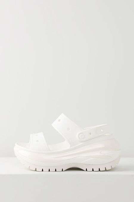 Сандалии на высокой подошве Crocs 6742₽