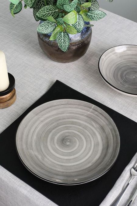 Керамическая обеденная тарелка Tokio COINCASA 1192₽